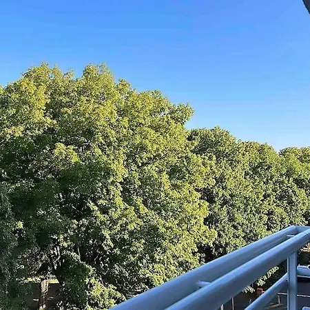 2 Bedroom With Parking, Pool And Tennis Apartment *